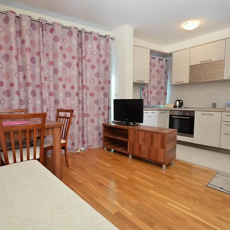 Apartments Rafailovic Ljubo Rafajlovići Oda fotoğraf