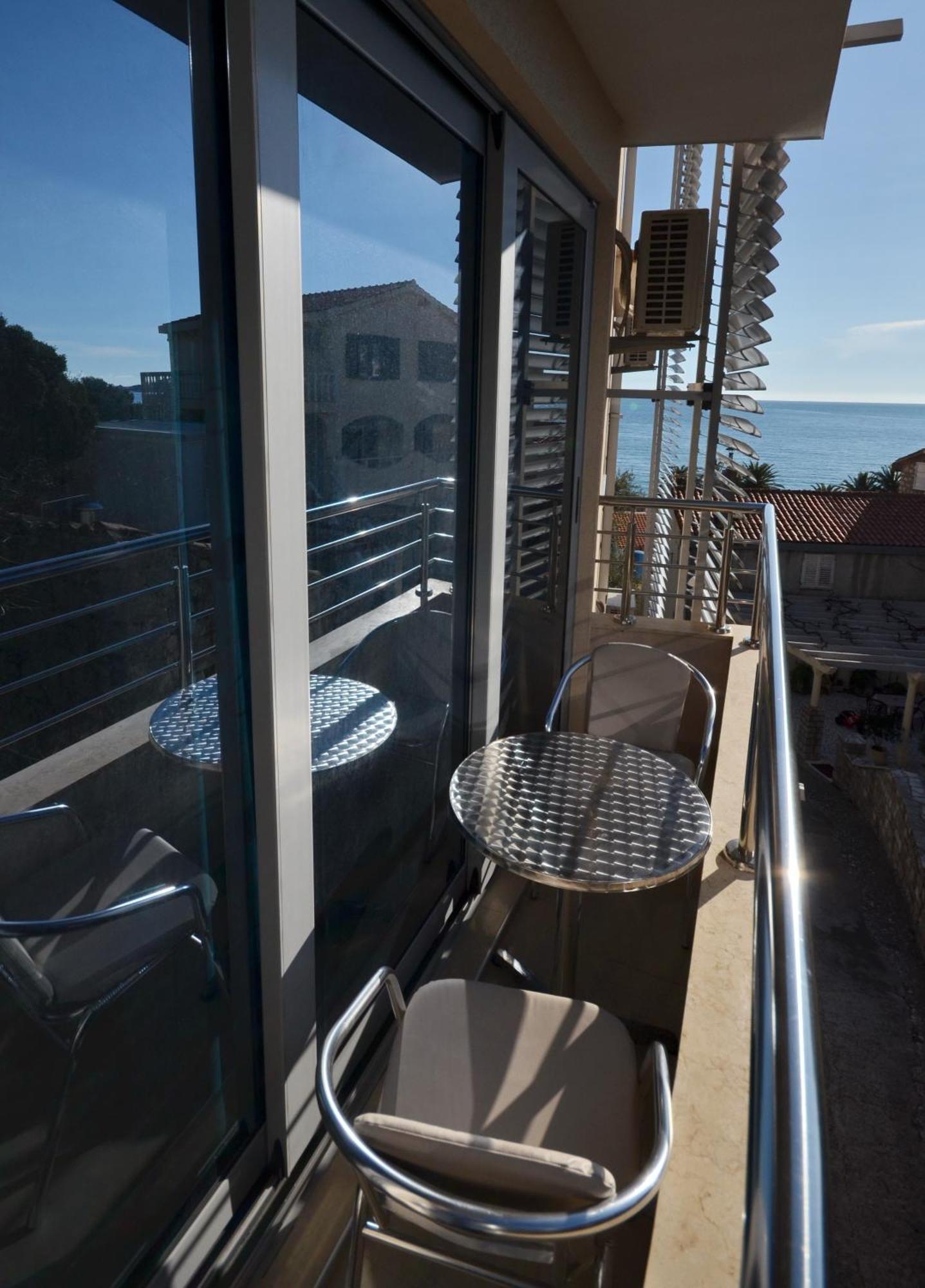 Apartments Rafailovic Ljubo Rafajlovići Oda fotoğraf