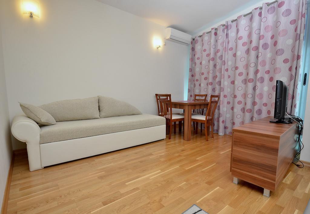 Apartments Rafailovic Ljubo Rafajlovići Oda fotoğraf
